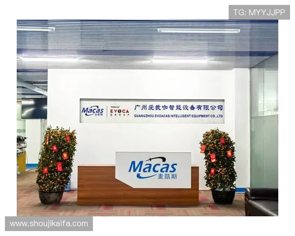 如何通过提升EVO厅的硬件设施与服务质量，增强玩家粘性与口碑传播
